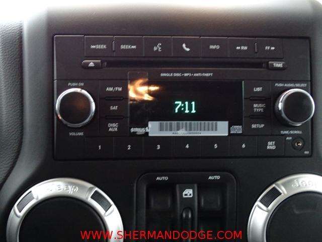 Jeep Wrangler Unlimited 2017 photo 12